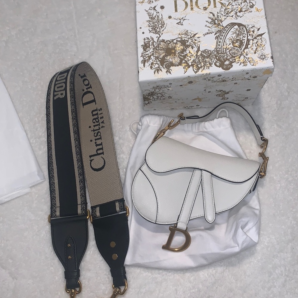 $4k ven - NEED to sell ASAP Dior mini saddle bag w/ strap